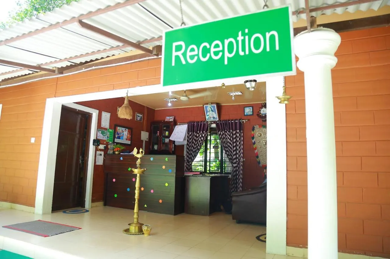 Resort Kandamkulathy Ayursoukhyam Ayurvedic Village Athirappilly
