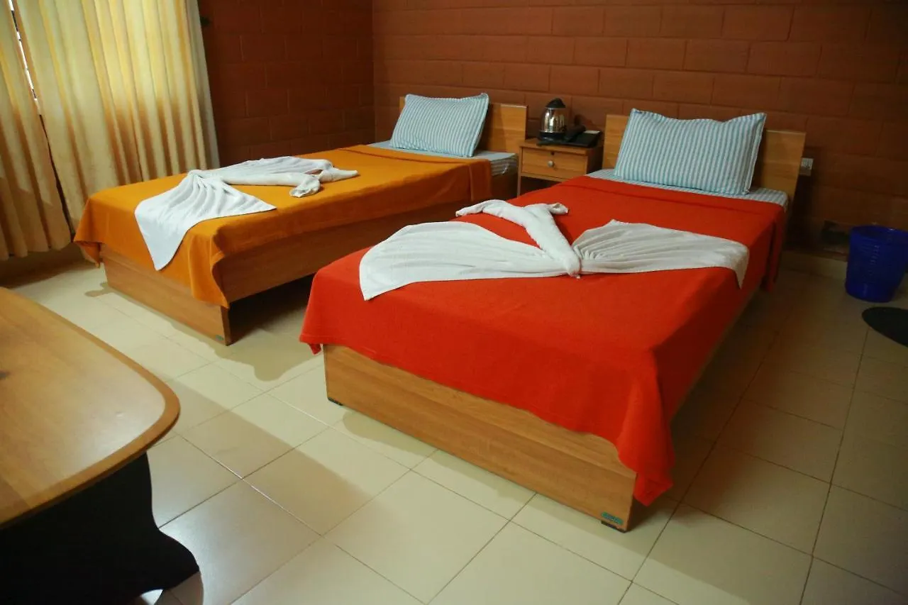 Kandamkulathy Ayursoukhyam Ayurvedic Village Athirappilly