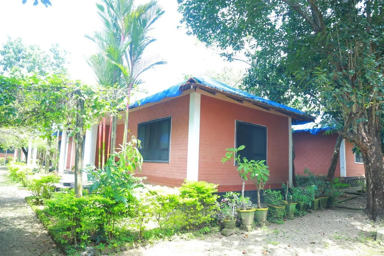 Kandamkulathy Ayursoukhyam Ayurvedic Village Athirappilly Resort
