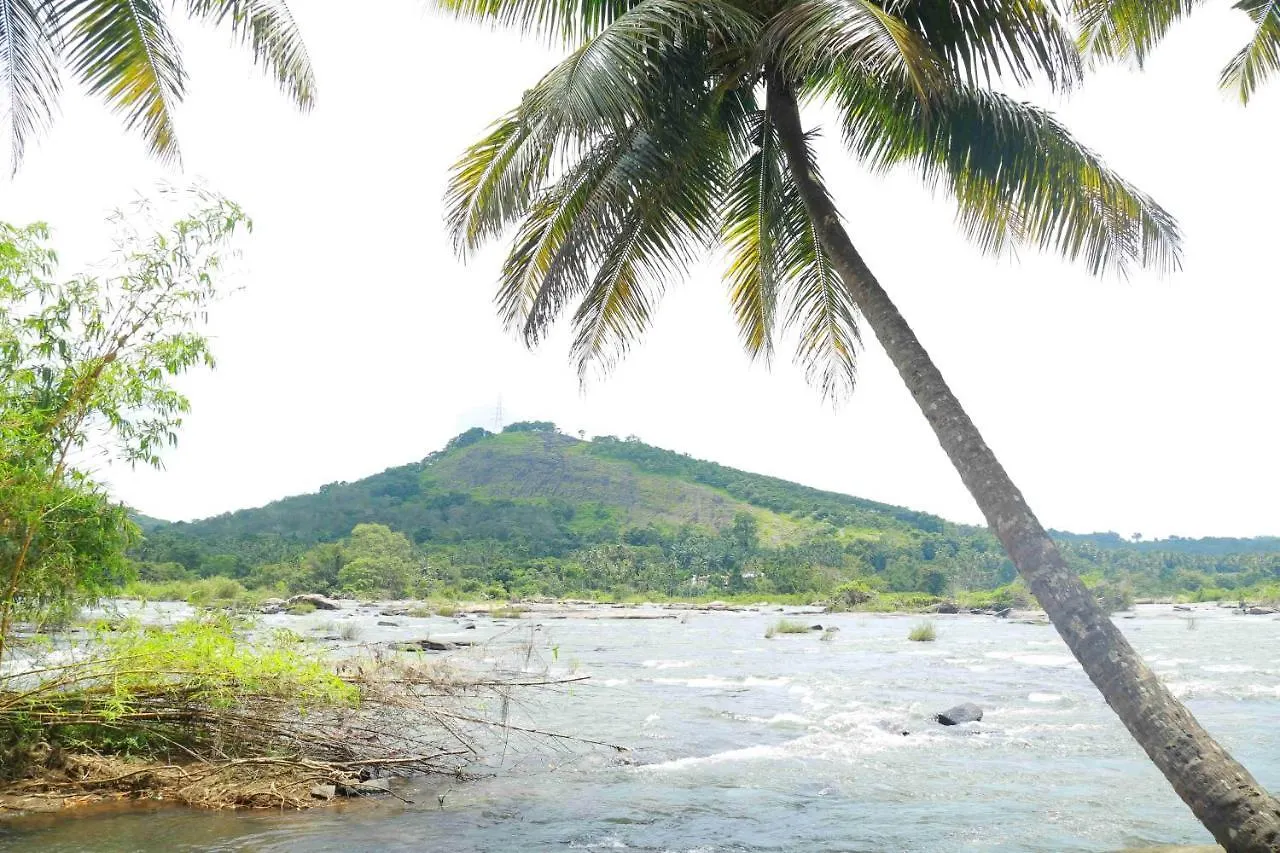 Kandamkulathy Ayursoukhyam Ayurvedic Village Athirappilly Indien